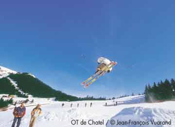  : CHATEL