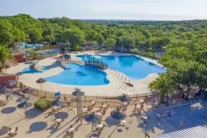 CAMPING LE BOIS FLEURI