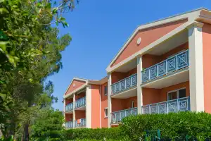 Le Domaine des Grands Pins