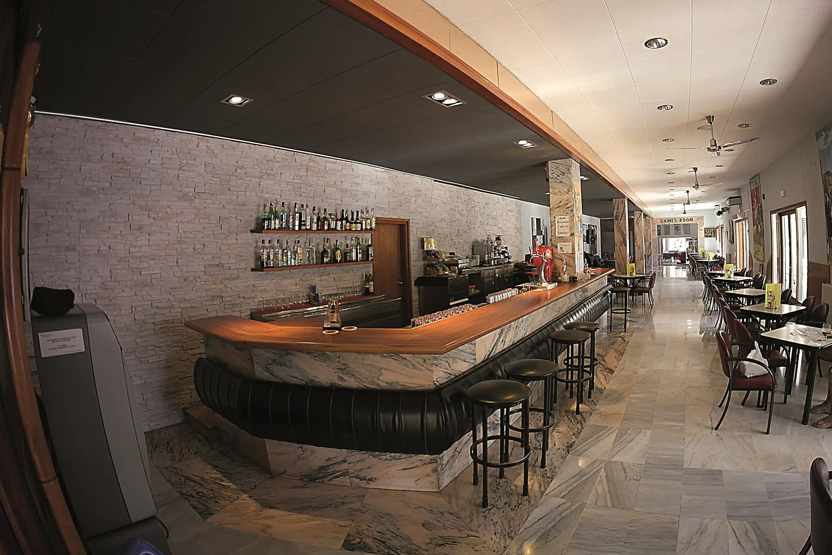 Lagrange Vacances®  - Rosas - Hotel Nautilus