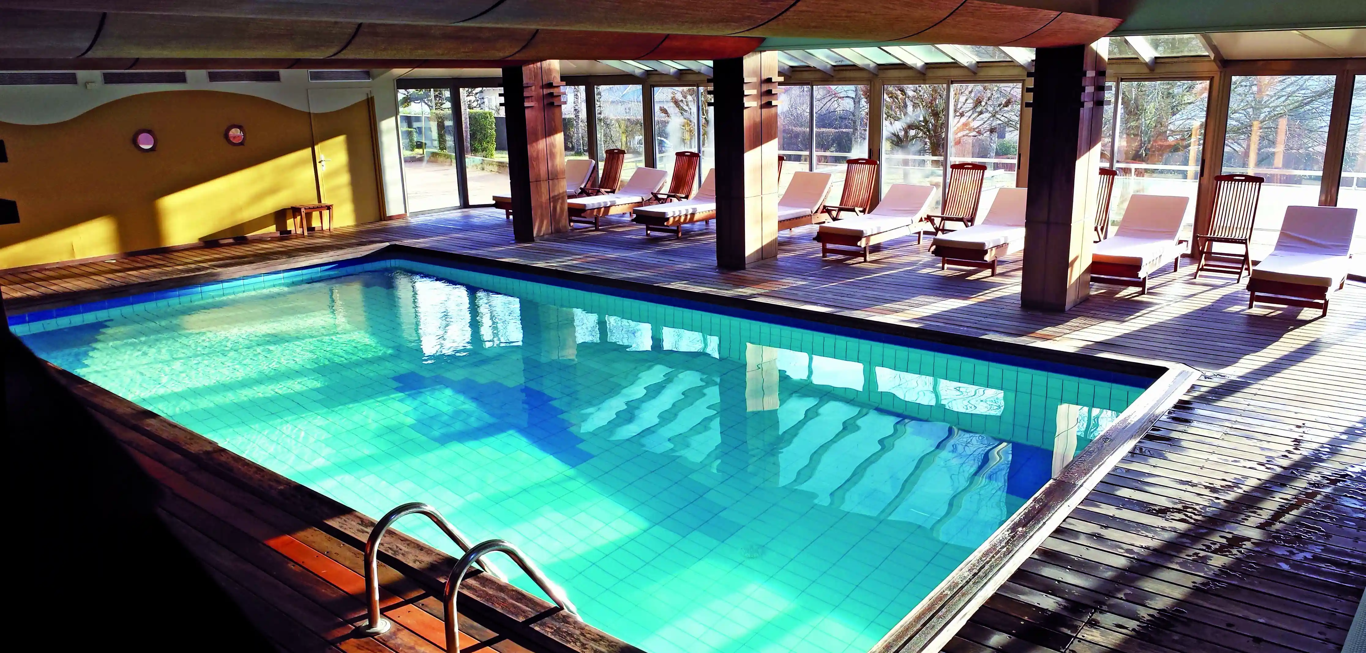 Lagrange Vacances®  - Vic-sur-Cere - HOTEL LE FAMILY