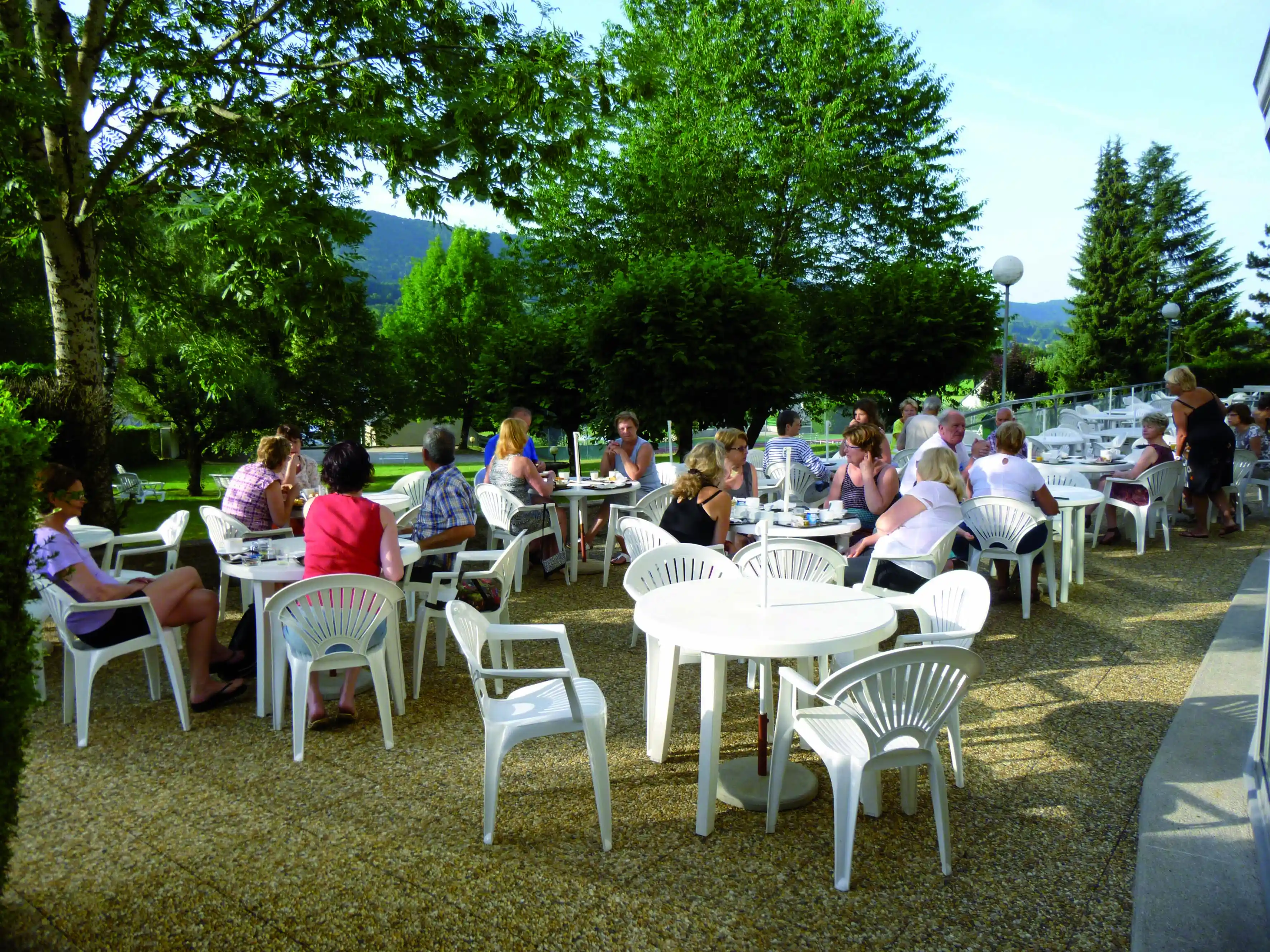 Lagrange Vacances®  - Vic-sur-Cere - HOTEL LE FAMILY