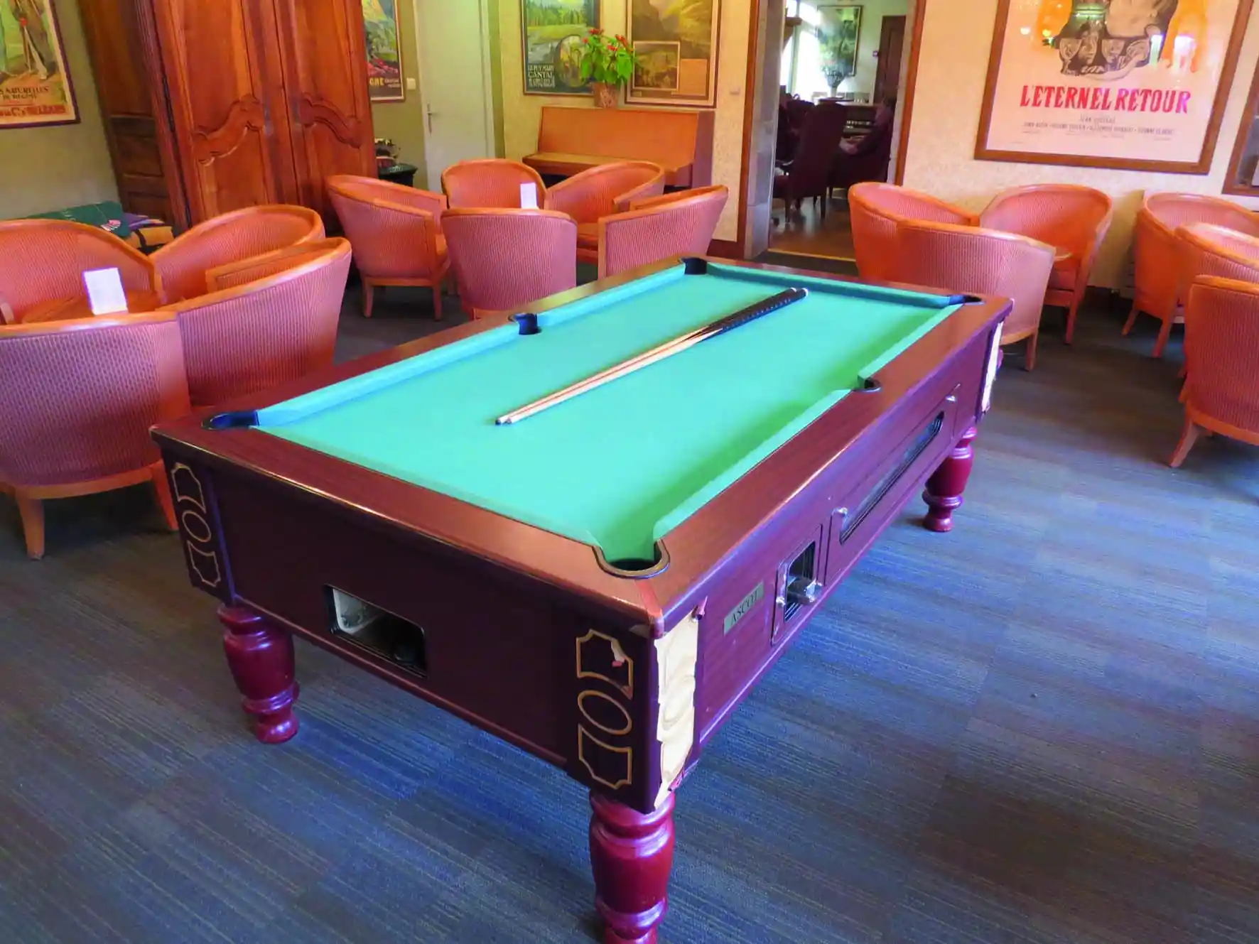 Lagrange Vacances®  - Vic-sur-Cere - Hotel le Family