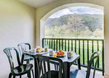 France - Pyrénées - Loudenvielle - Résidence les Jardins de Balnéa