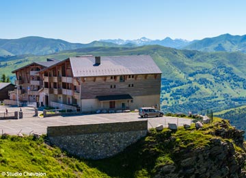 PYRENEES / ANDORRE - LES CHALETS DE L'ADET