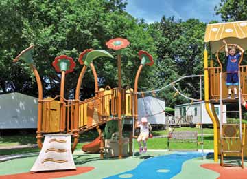 SAINT-CAST-LE-GUILDO CAMPING CHATEAU DE GALINEE - 14