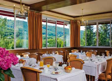 VIC-SUR-CERE HOTEL LE FAMILY - 10